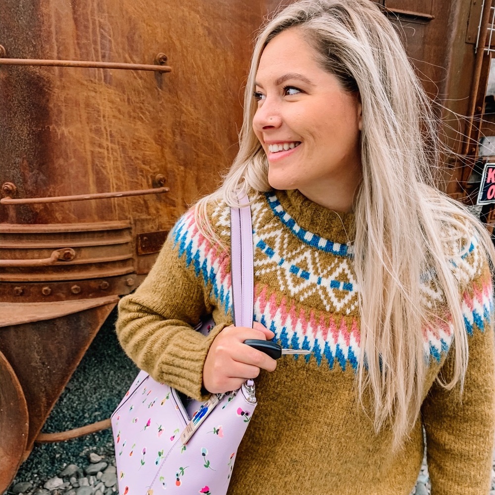 Meet your Posher, Alecia